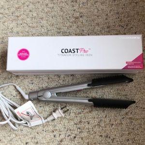 BEACHWAVER COAST PRO TITANIUM STYLING IRON